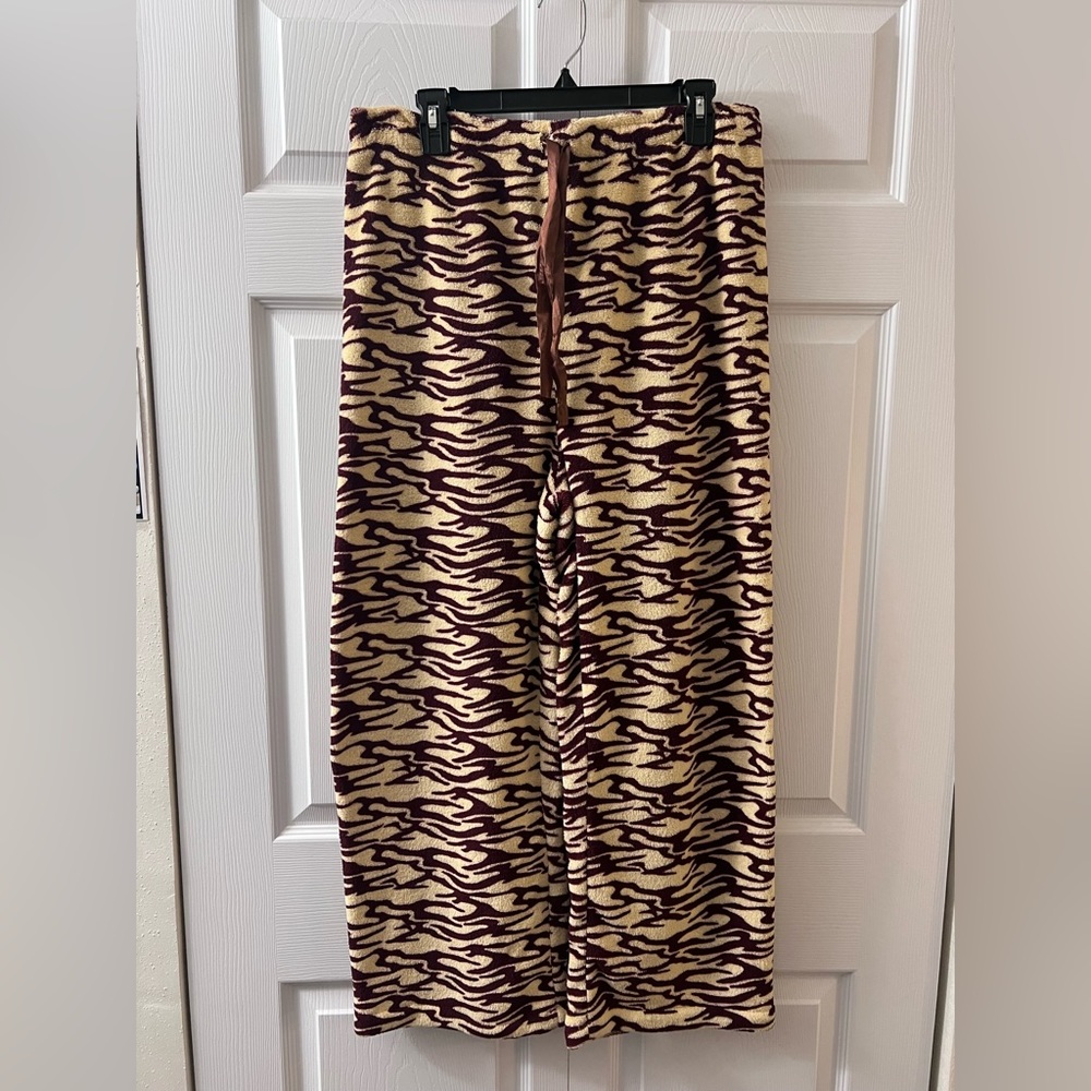 🐮Seven apparel zebra print fuzzy sleep pants🐮